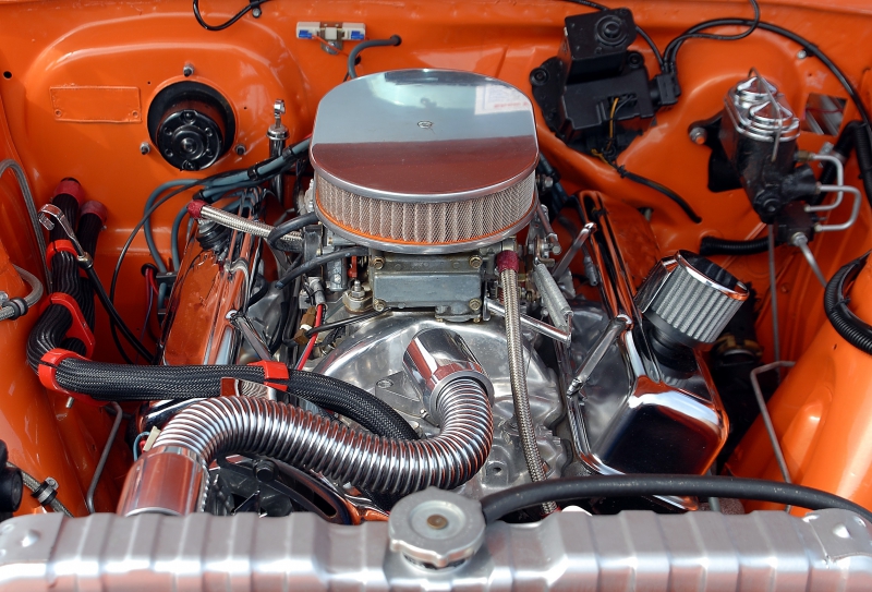 garagiste-LA MARTRE-min_car-engine-1738309